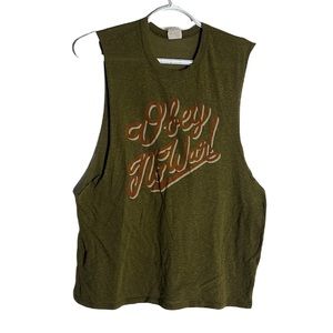 | OBEY | Sleeveless tank top.